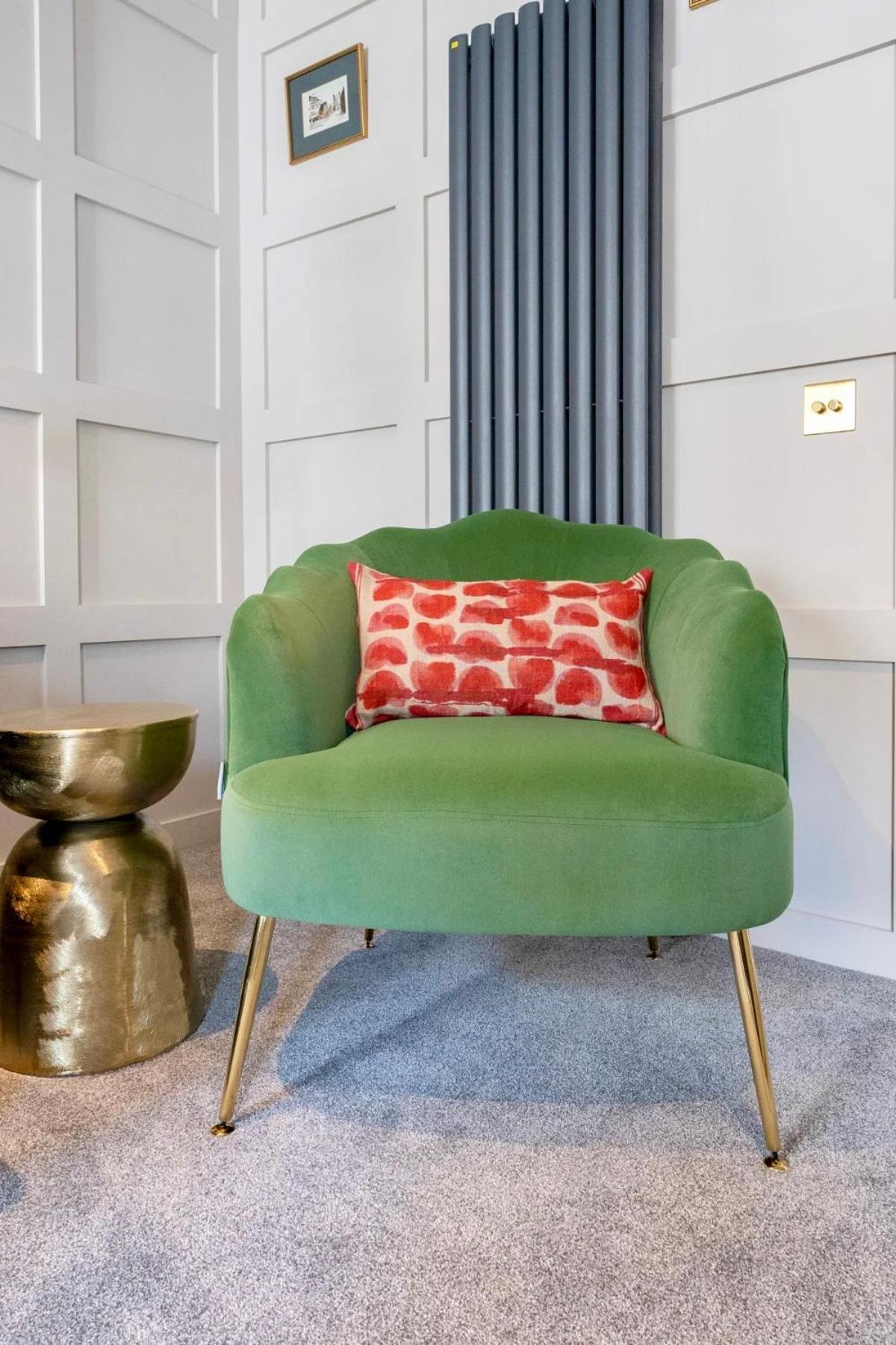 Boutique Castle View 3 Bedroom Apartment