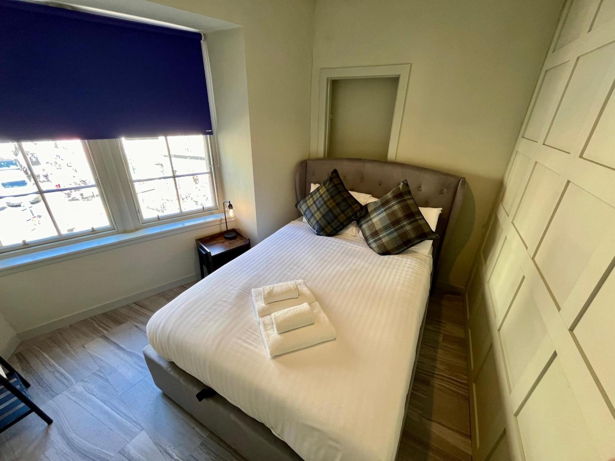 Boutique Castle View 3 Bedroom Edinburgh